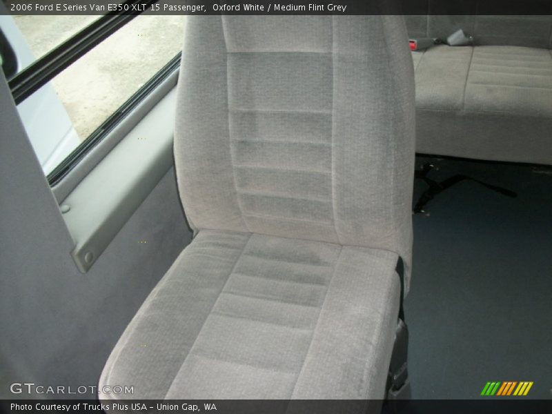 Oxford White / Medium Flint Grey 2006 Ford E Series Van E350 XLT 15 Passenger