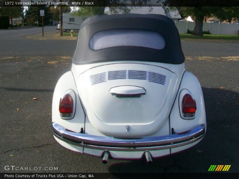 White / Black 1972 Volkswagen Beetle Convertible