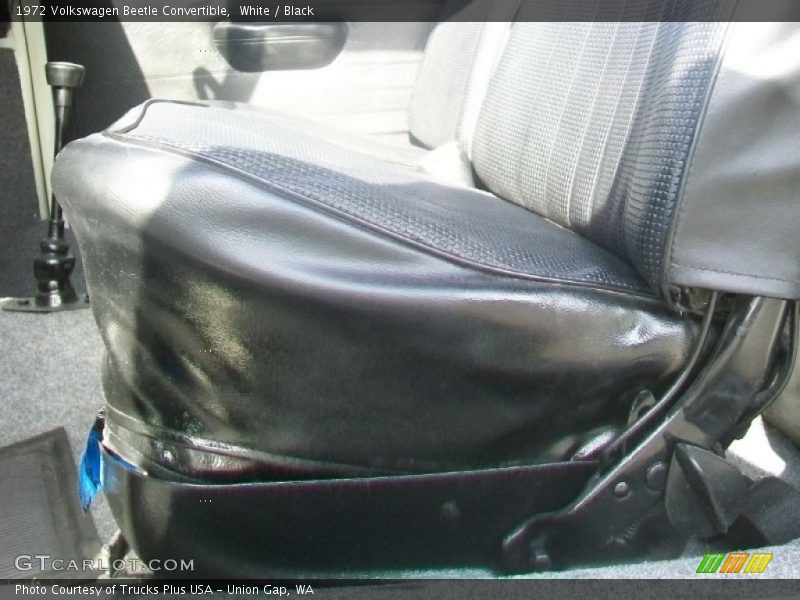White / Black 1972 Volkswagen Beetle Convertible