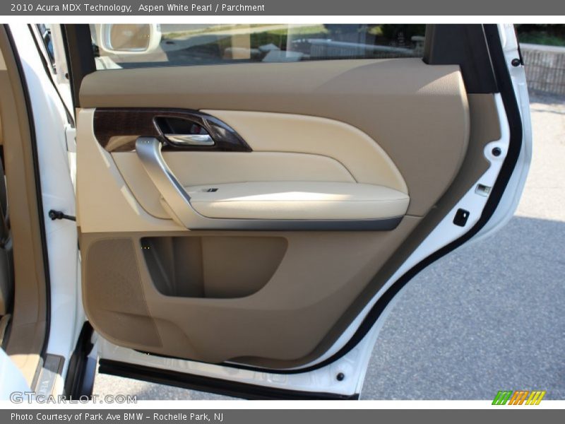Aspen White Pearl / Parchment 2010 Acura MDX Technology