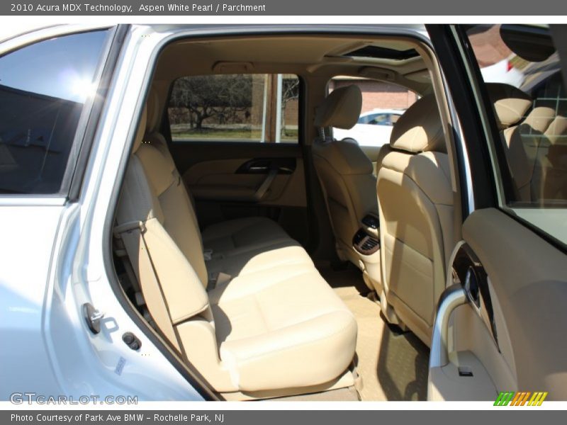Aspen White Pearl / Parchment 2010 Acura MDX Technology