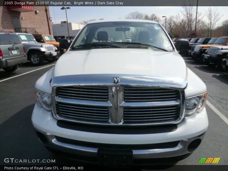 Bright White / Dark Slate Gray 2005 Dodge Ram 1500 ST Regular Cab