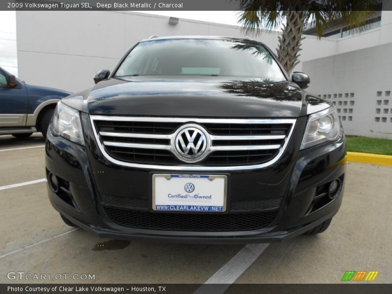 Deep Black Metallic / Charcoal 2009 Volkswagen Tiguan SEL