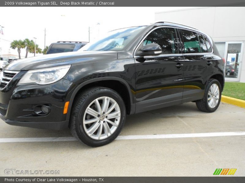 Deep Black Metallic / Charcoal 2009 Volkswagen Tiguan SEL