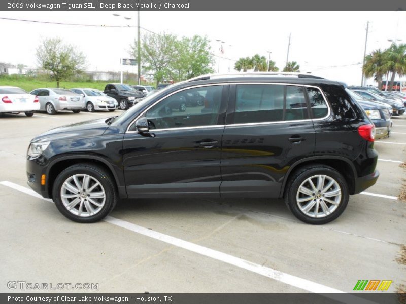 Deep Black Metallic / Charcoal 2009 Volkswagen Tiguan SEL