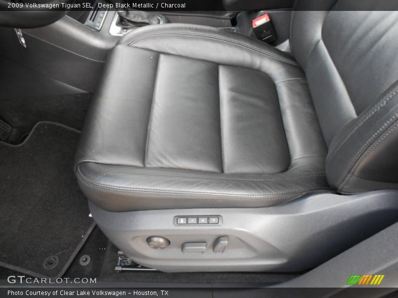 Deep Black Metallic / Charcoal 2009 Volkswagen Tiguan SEL