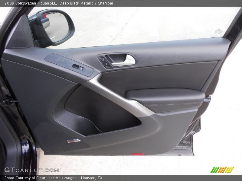 Deep Black Metallic / Charcoal 2009 Volkswagen Tiguan SEL