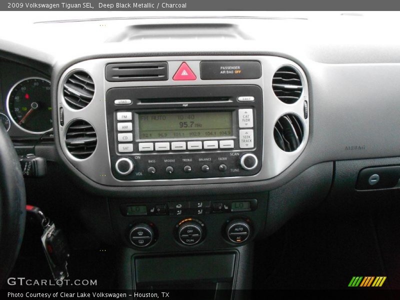 Deep Black Metallic / Charcoal 2009 Volkswagen Tiguan SEL