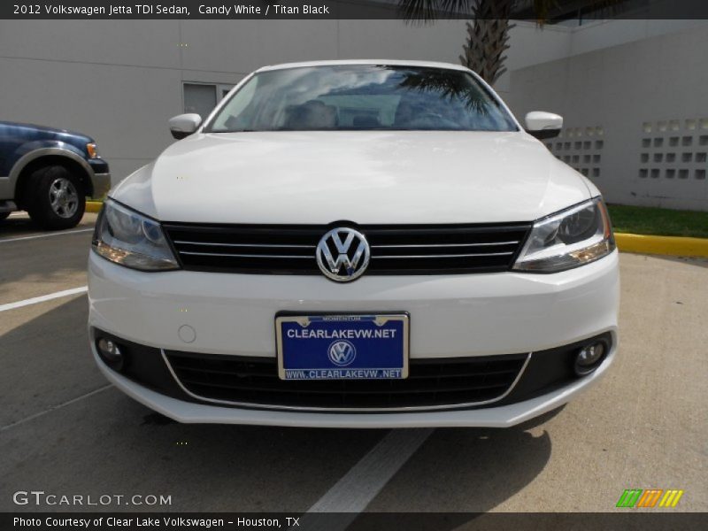 Candy White / Titan Black 2012 Volkswagen Jetta TDI Sedan