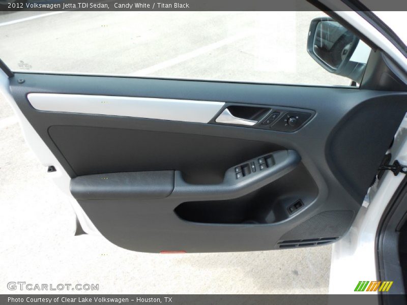 Candy White / Titan Black 2012 Volkswagen Jetta TDI Sedan