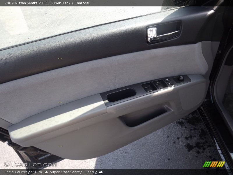 Super Black / Charcoal 2009 Nissan Sentra 2.0 S