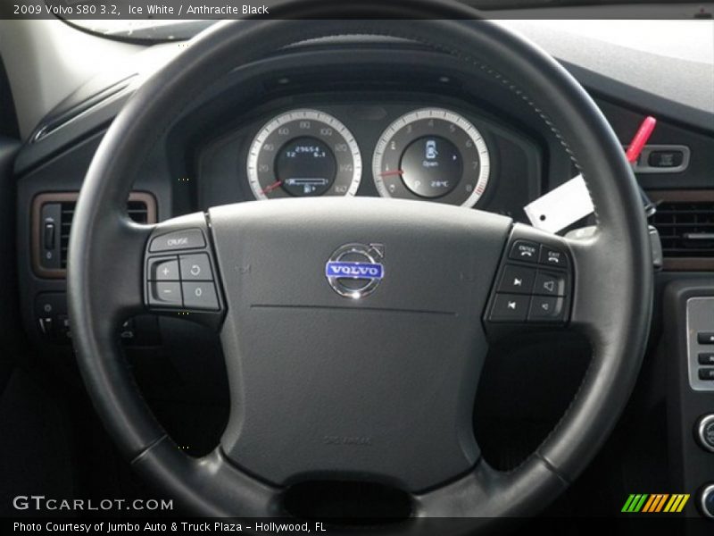 Ice White / Anthracite Black 2009 Volvo S80 3.2