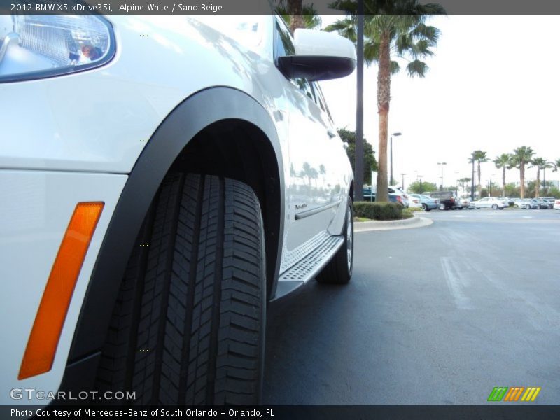 Alpine White / Sand Beige 2012 BMW X5 xDrive35i
