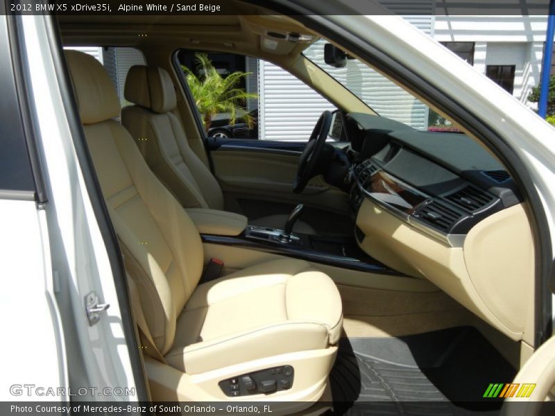 Alpine White / Sand Beige 2012 BMW X5 xDrive35i