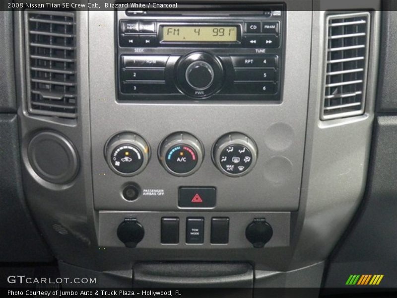 Blizzard White / Charcoal 2008 Nissan Titan SE Crew Cab
