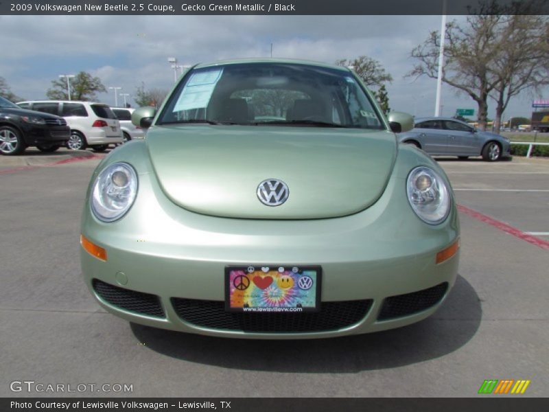 Gecko Green Metallic / Black 2009 Volkswagen New Beetle 2.5 Coupe