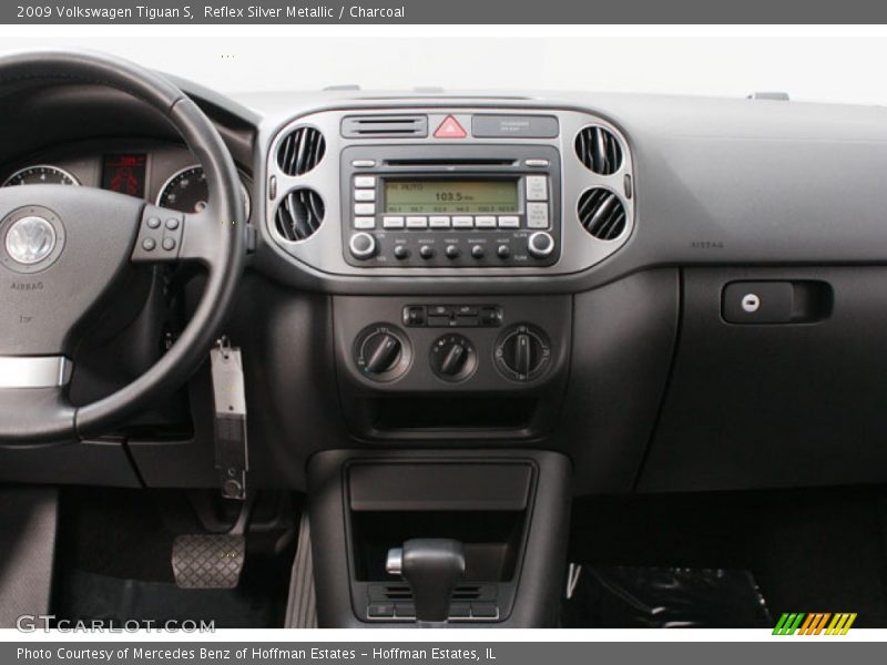 Reflex Silver Metallic / Charcoal 2009 Volkswagen Tiguan S