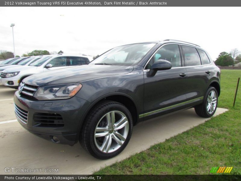 Front 3/4 View of 2012 Touareg VR6 FSI Executive 4XMotion