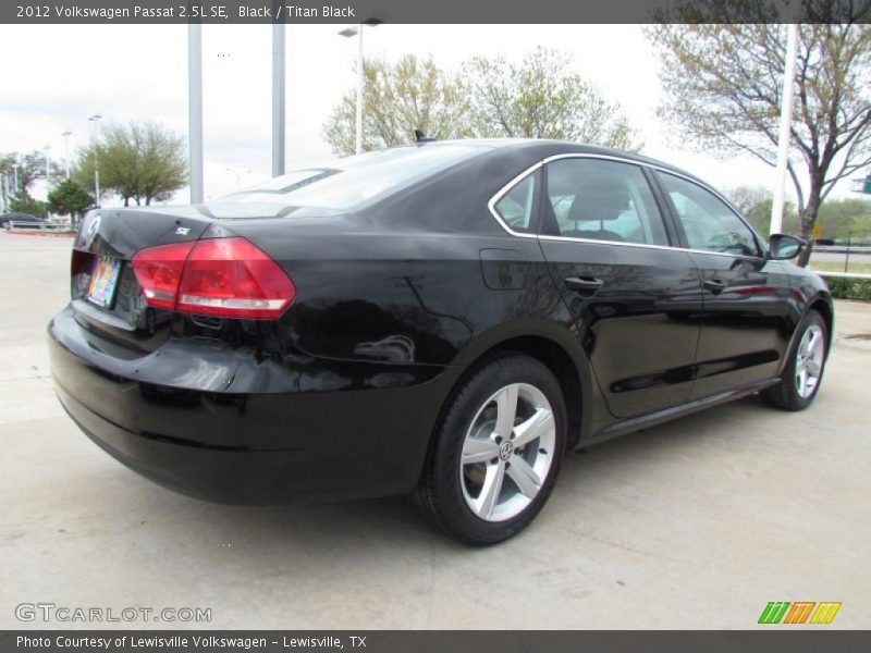 Black / Titan Black 2012 Volkswagen Passat 2.5L SE