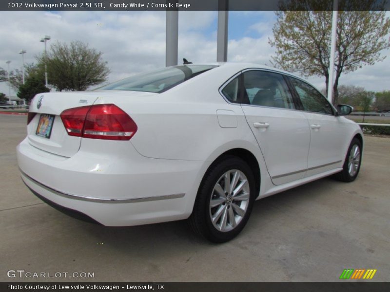 Candy White / Cornsilk Beige 2012 Volkswagen Passat 2.5L SEL