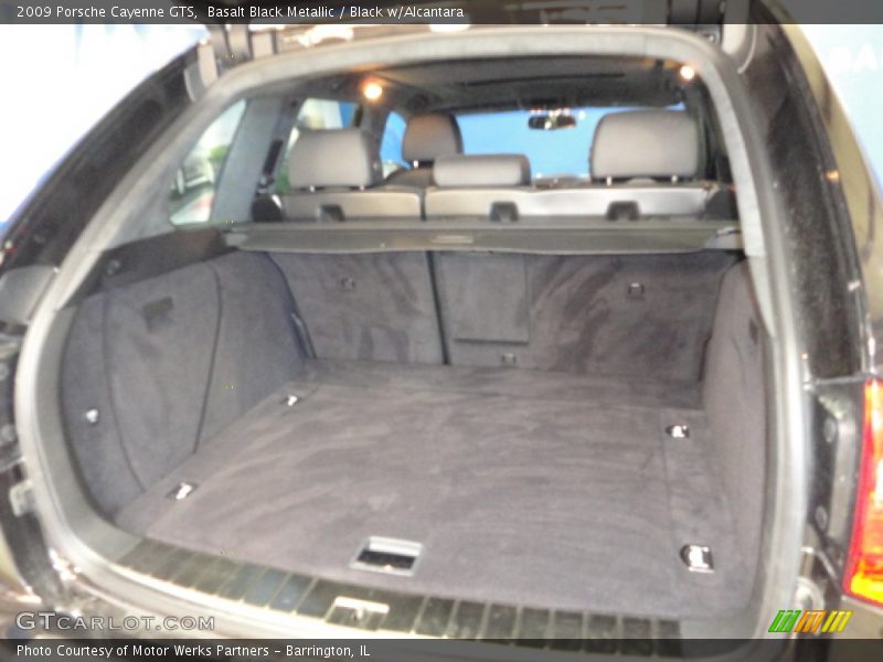  2009 Cayenne GTS Trunk
