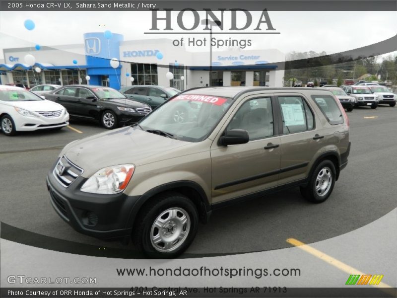 Sahara Sand Metallic / Ivory 2005 Honda CR-V LX