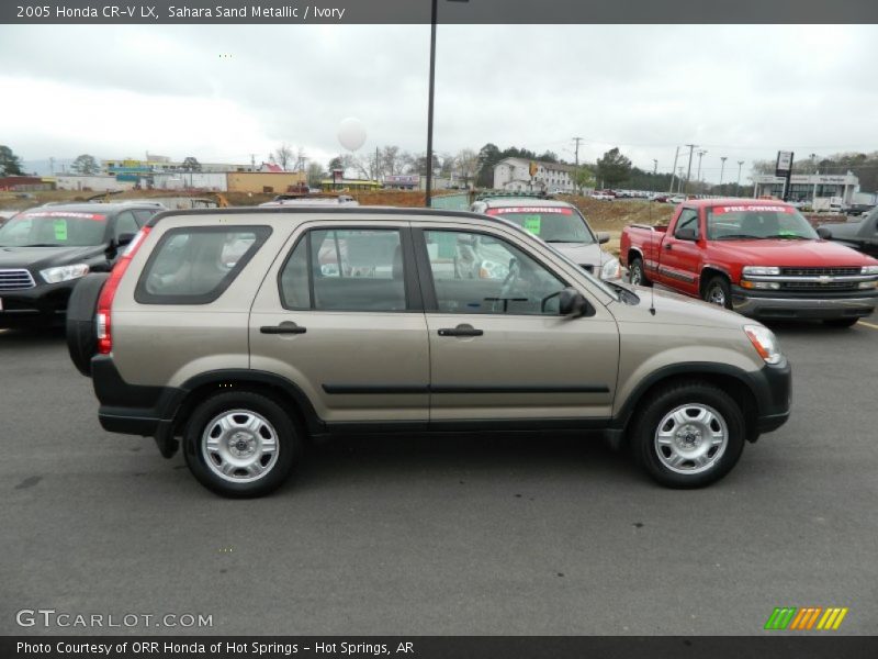 Sahara Sand Metallic / Ivory 2005 Honda CR-V LX
