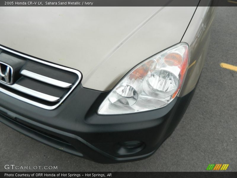 Sahara Sand Metallic / Ivory 2005 Honda CR-V LX