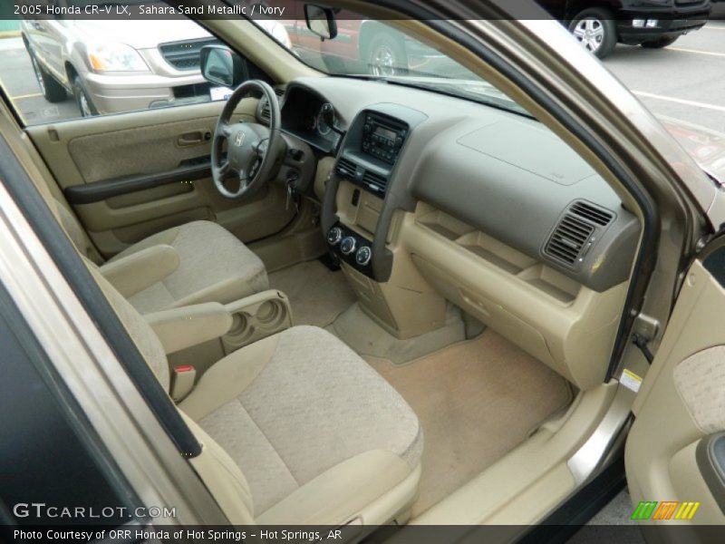 Sahara Sand Metallic / Ivory 2005 Honda CR-V LX