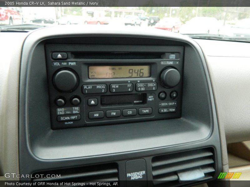 Sahara Sand Metallic / Ivory 2005 Honda CR-V LX