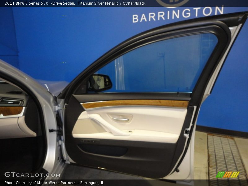 Titanium Silver Metallic / Oyster/Black 2011 BMW 5 Series 550i xDrive Sedan