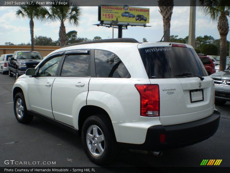 Pearl White / Beige 2007 Suzuki XL7