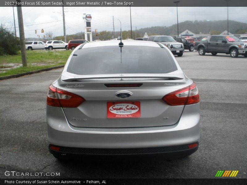 Ingot Silver Metallic / Two-Tone Sport 2012 Ford Focus SE Sport Sedan