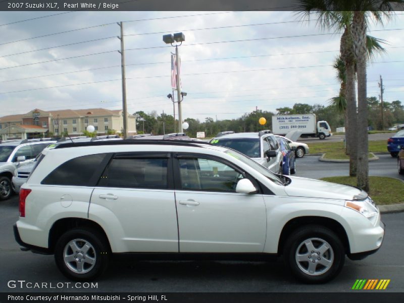 Pearl White / Beige 2007 Suzuki XL7