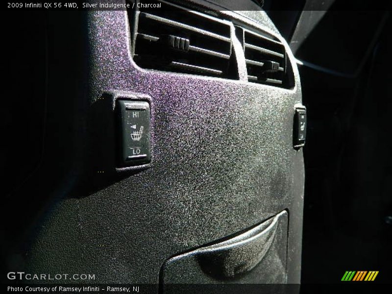 Silver Indulgence / Charcoal 2009 Infiniti QX 56 4WD