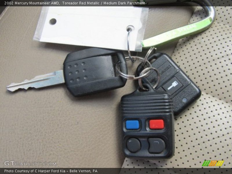 Keys of 2002 Mountaineer AWD