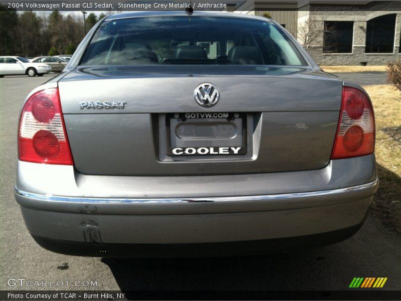 Stonehenge Grey Metallic / Anthracite 2004 Volkswagen Passat GLS Sedan