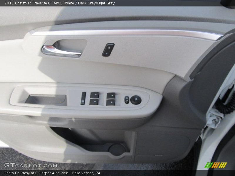 White / Dark Gray/Light Gray 2011 Chevrolet Traverse LT AWD