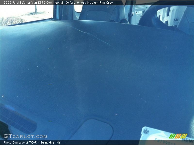 Oxford White / Medium Flint Grey 2006 Ford E Series Van E350 Commercial
