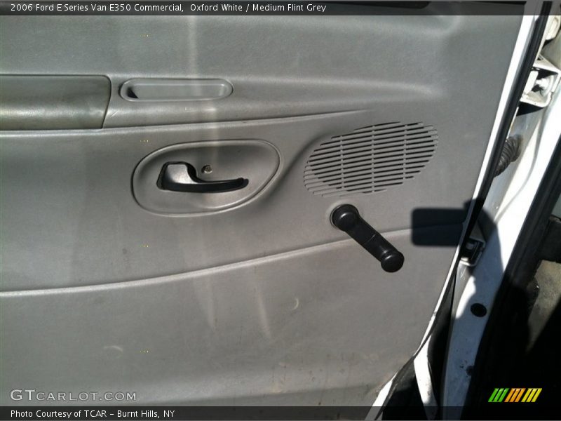 Oxford White / Medium Flint Grey 2006 Ford E Series Van E350 Commercial