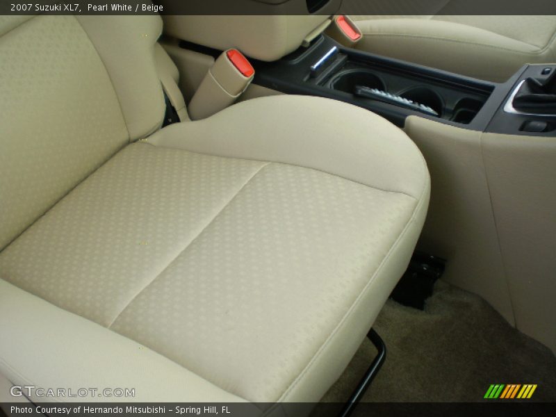 Pearl White / Beige 2007 Suzuki XL7