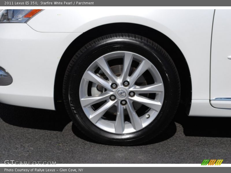 Starfire White Pearl / Parchment 2011 Lexus ES 350