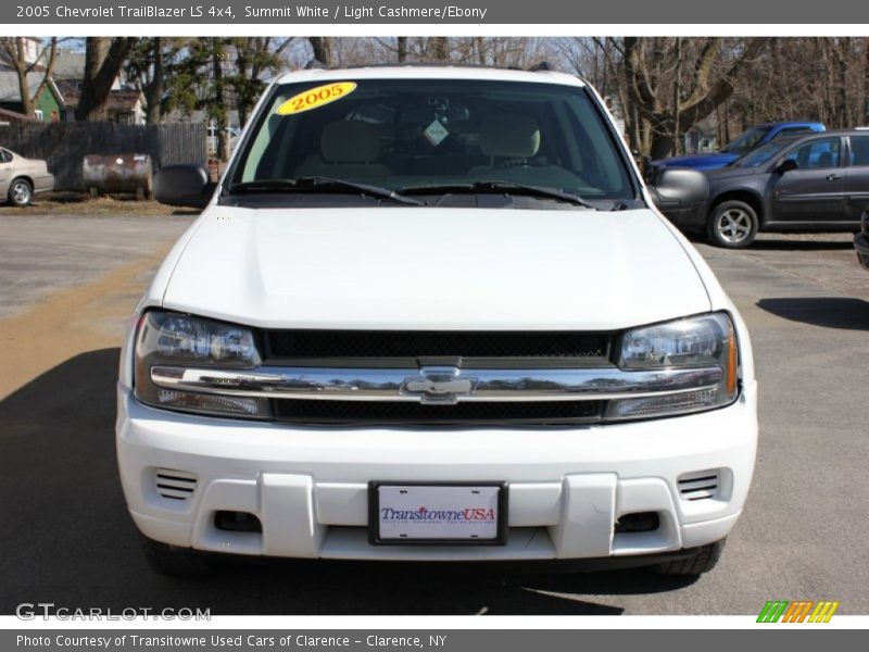 Summit White / Light Cashmere/Ebony 2005 Chevrolet TrailBlazer LS 4x4
