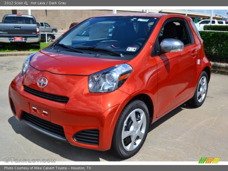 Front 3/4 View of 2012 iQ 