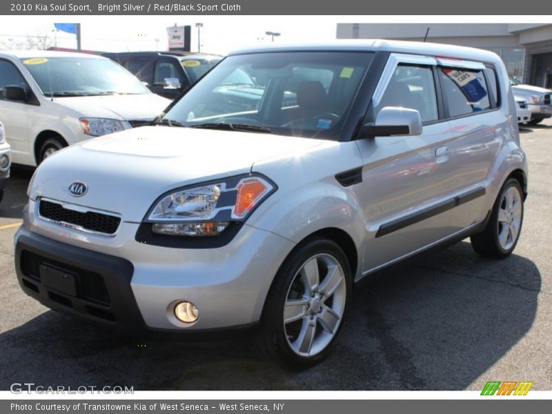 Bright Silver / Red/Black Sport Cloth 2010 Kia Soul Sport