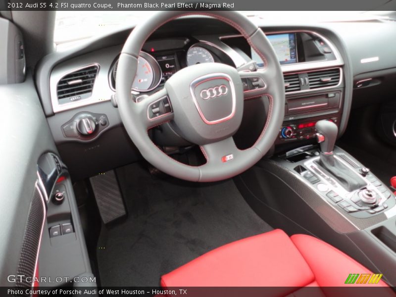 Dashboard of 2012 S5 4.2 FSI quattro Coupe