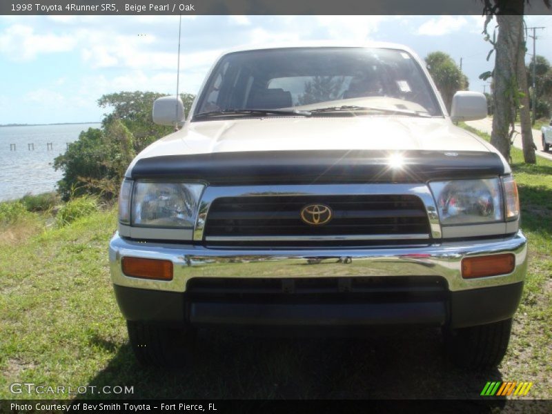 Beige Pearl / Oak 1998 Toyota 4Runner SR5