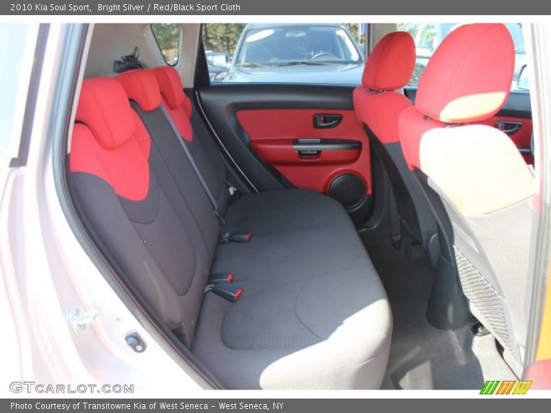 Bright Silver / Red/Black Sport Cloth 2010 Kia Soul Sport