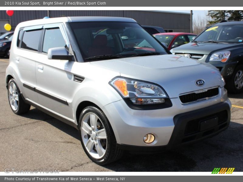 Bright Silver / Red/Black Sport Cloth 2010 Kia Soul Sport