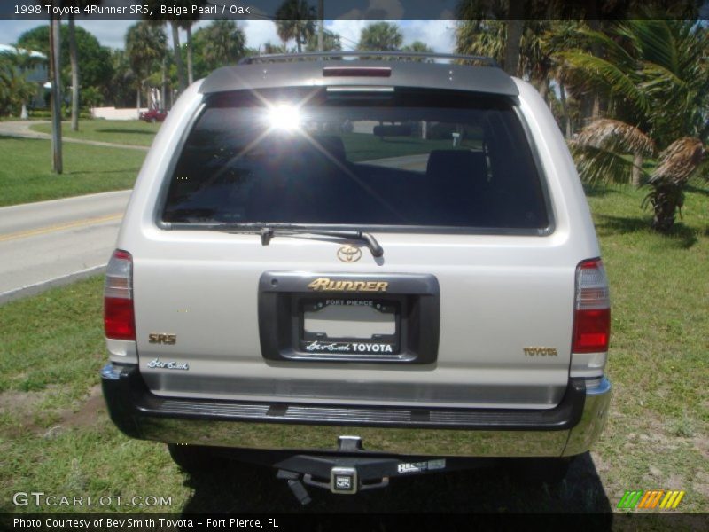 Beige Pearl / Oak 1998 Toyota 4Runner SR5
